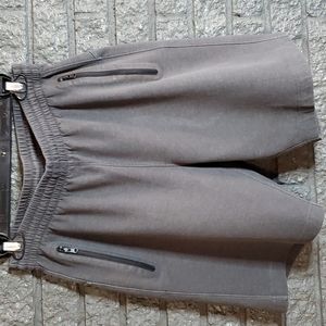 Old Navy- Drawstring casual shorts